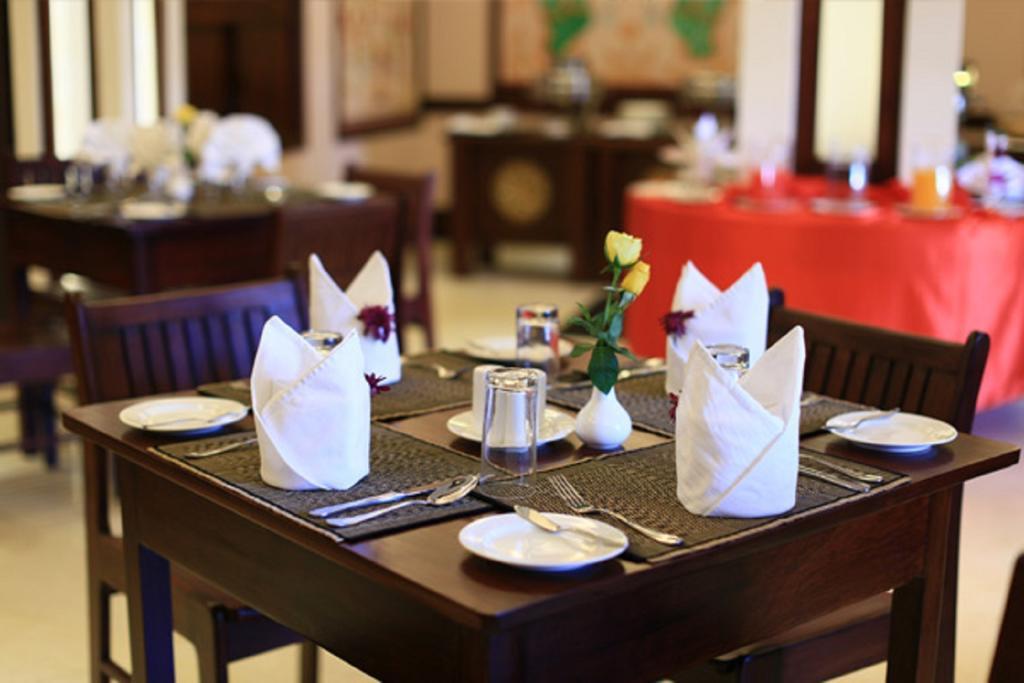 Shwe Yee Pwint Hotel Bagan Buitenkant foto